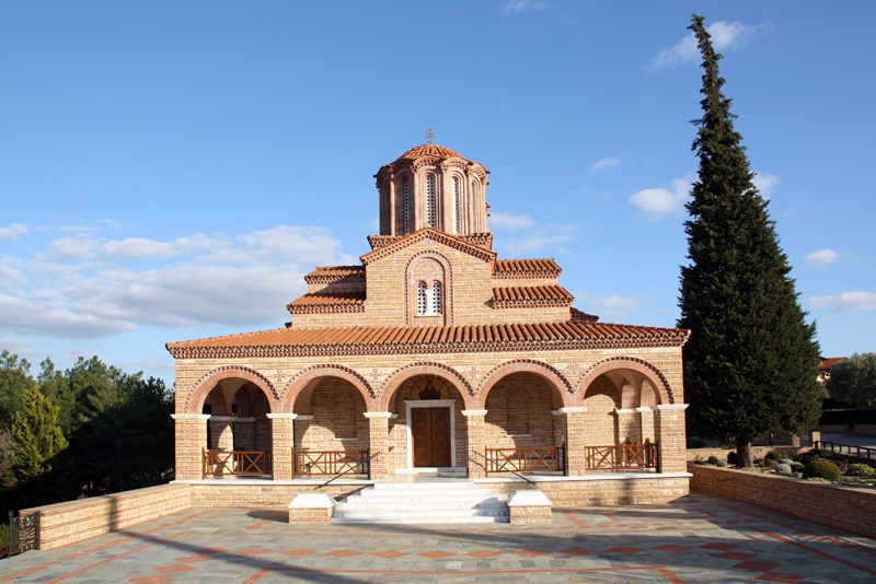 Ο Ιερός Ναός Αγίων Αρσενίου του Καππαδόκου και Παϊσίου του Αγιορείτου 